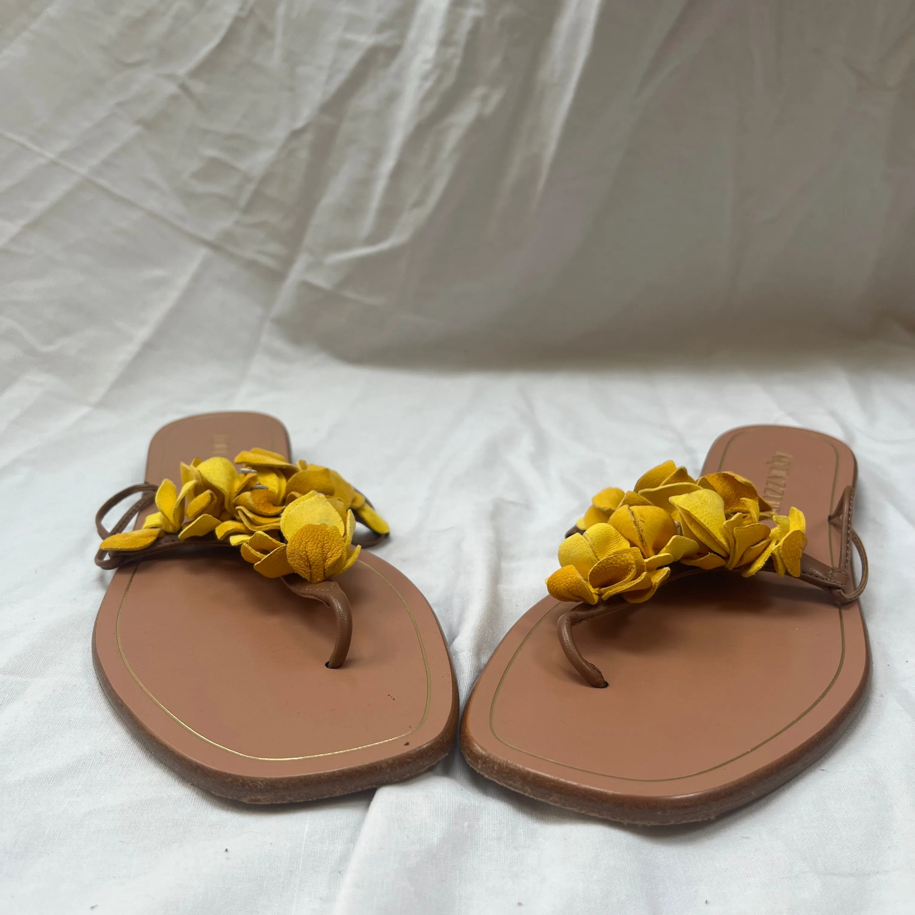 Aquazzura Yellow & Tan Petalled Thong Flat Sandals 37.5