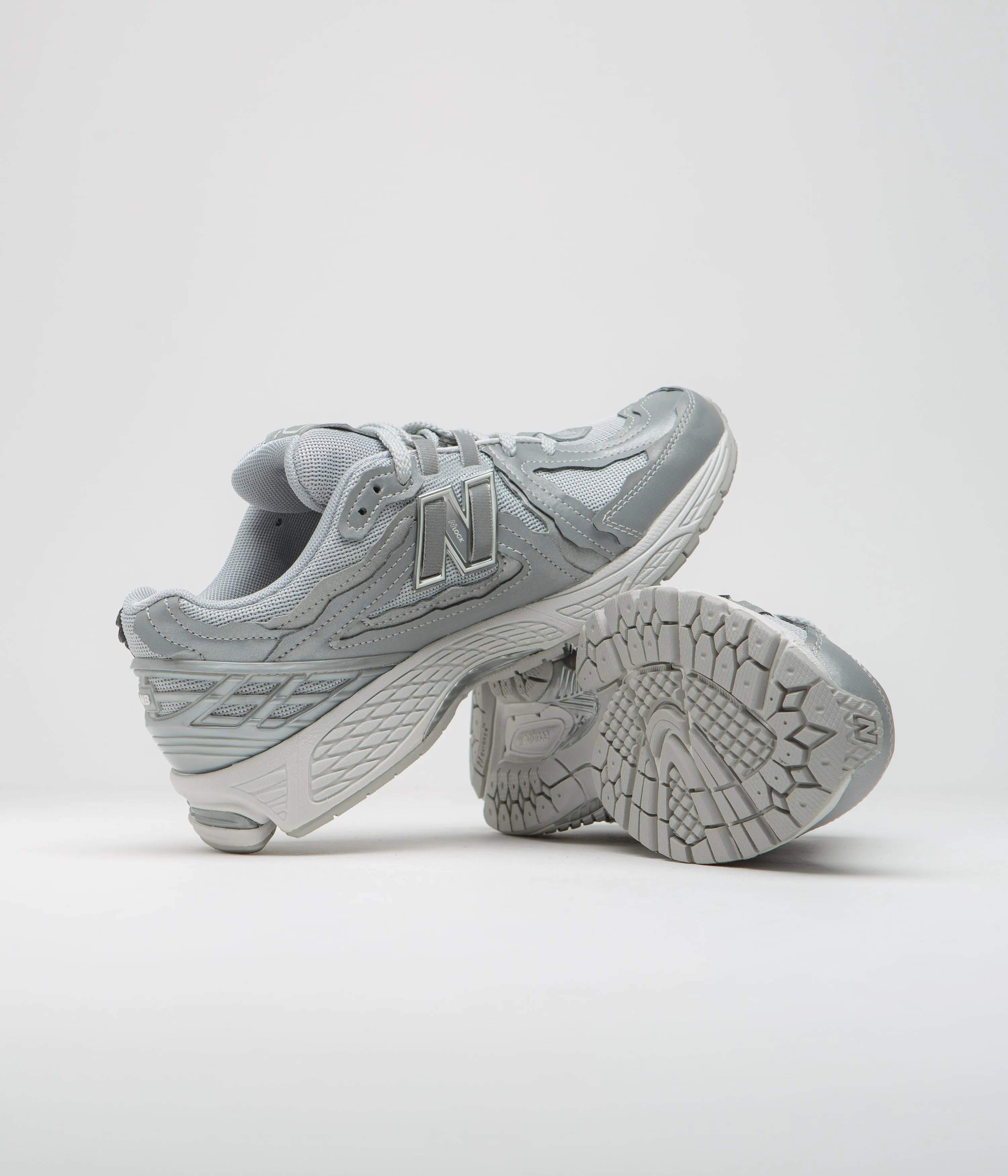 New Balance 1906 Shoes - Silver Metallic