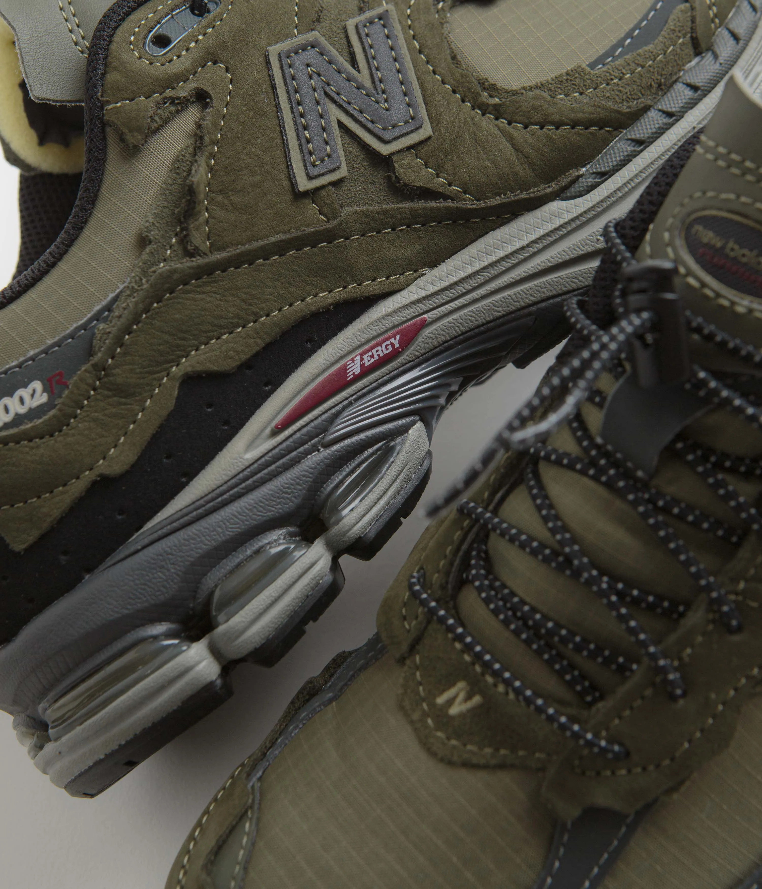 New Balance 2002R Shoes - Dark Moss